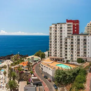 funchal-view-i.madeira-islandshotels.com/
